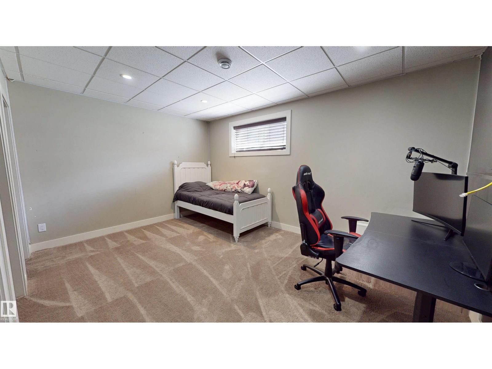 3809 52 AV - Image 35