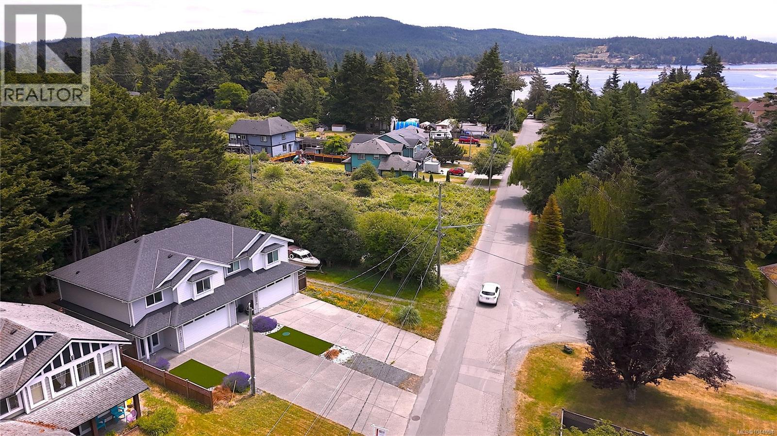 B 1973 Caldwell Rd, Sooke