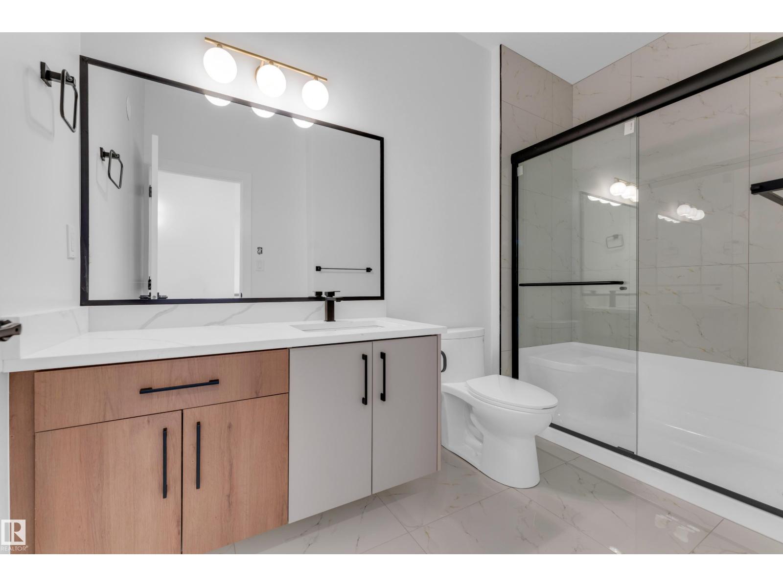 4607 18 AVE SW - Image 40