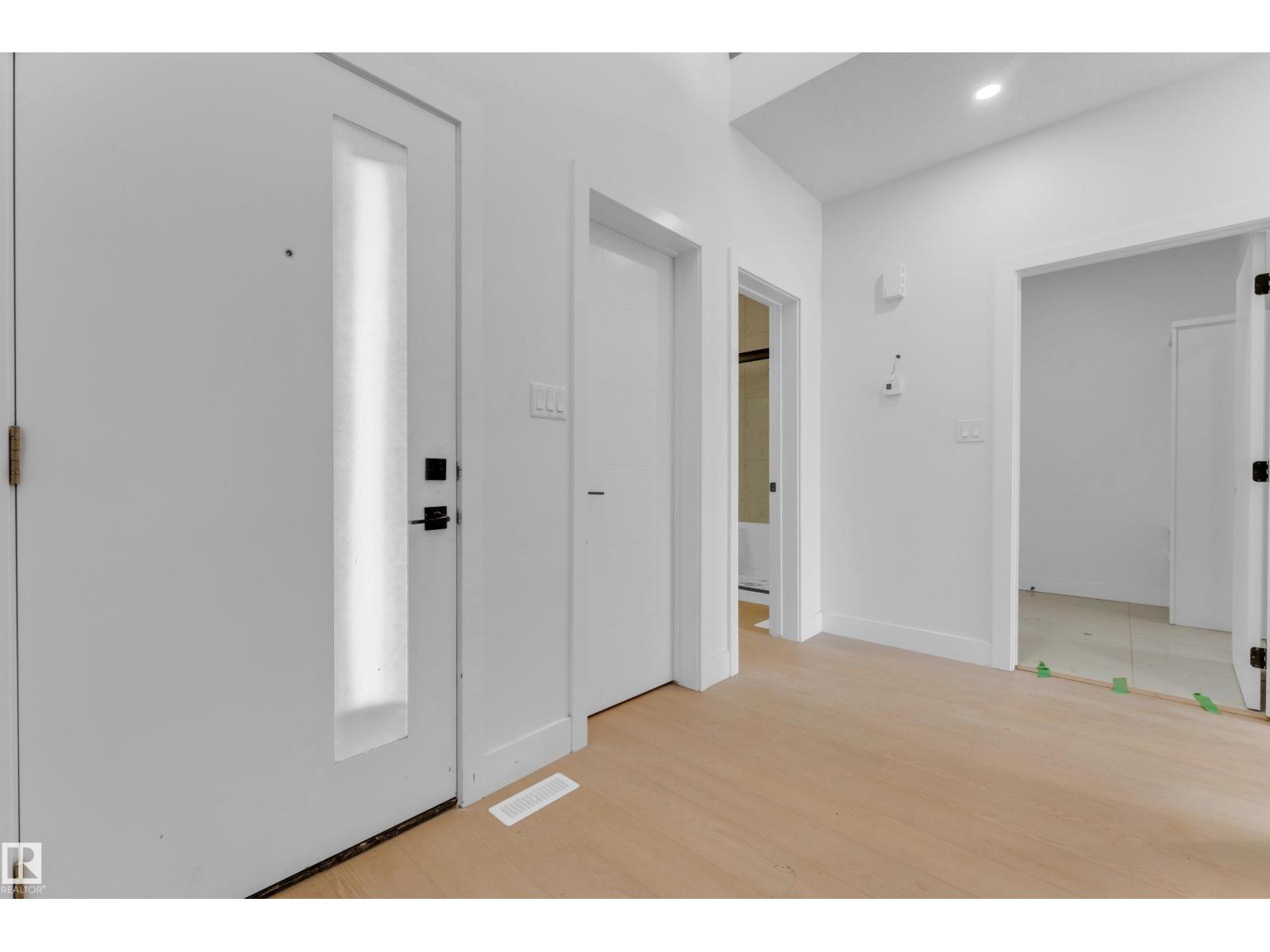 4607 18 AVE SW - Image 6