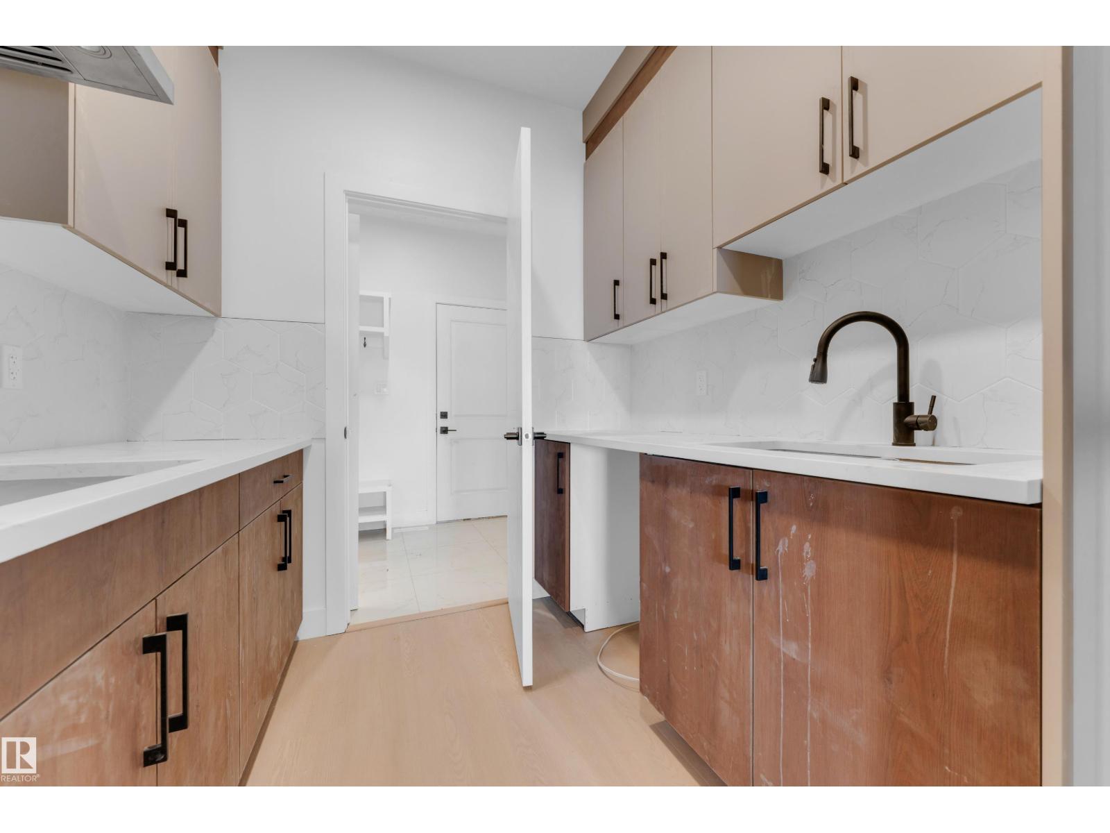 4607 18 AVE SW - Image 11
