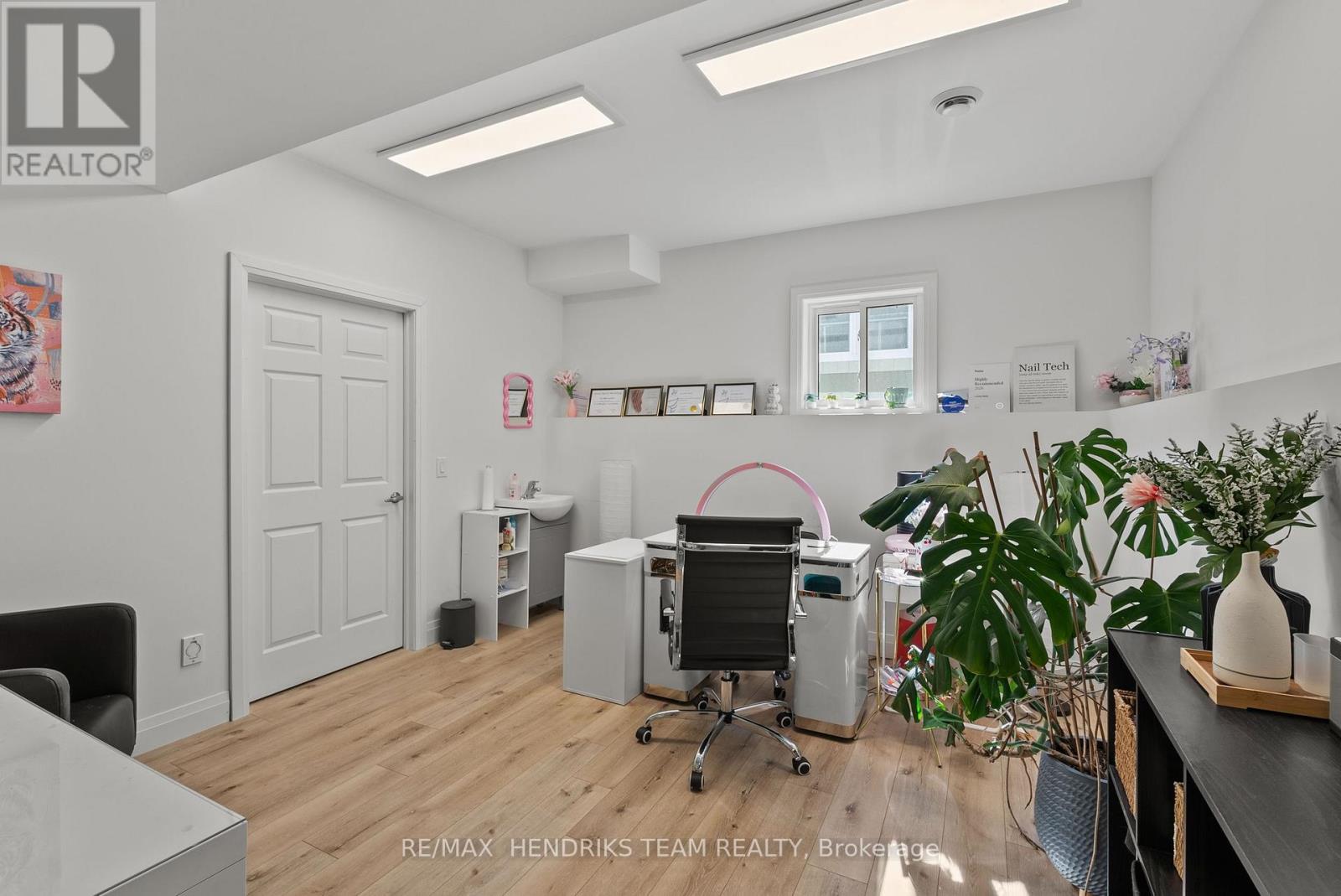 24 PROSPECT AVENUE - Image 28