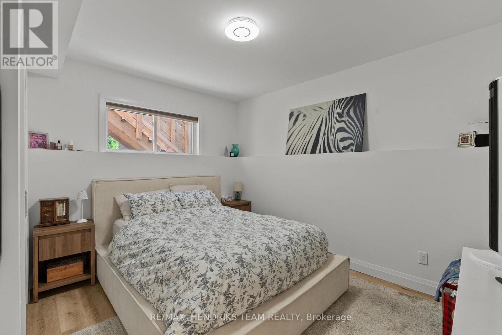 24 PROSPECT AVENUE - Image 36