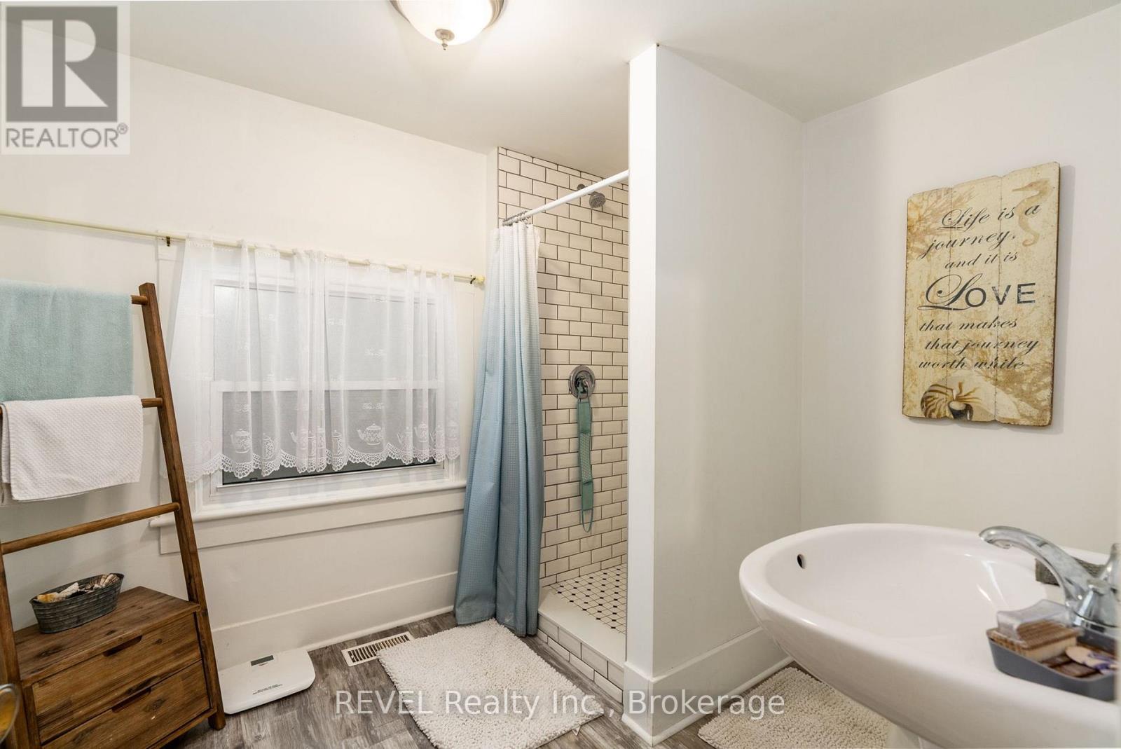3819 Terrace Lane — photo 32