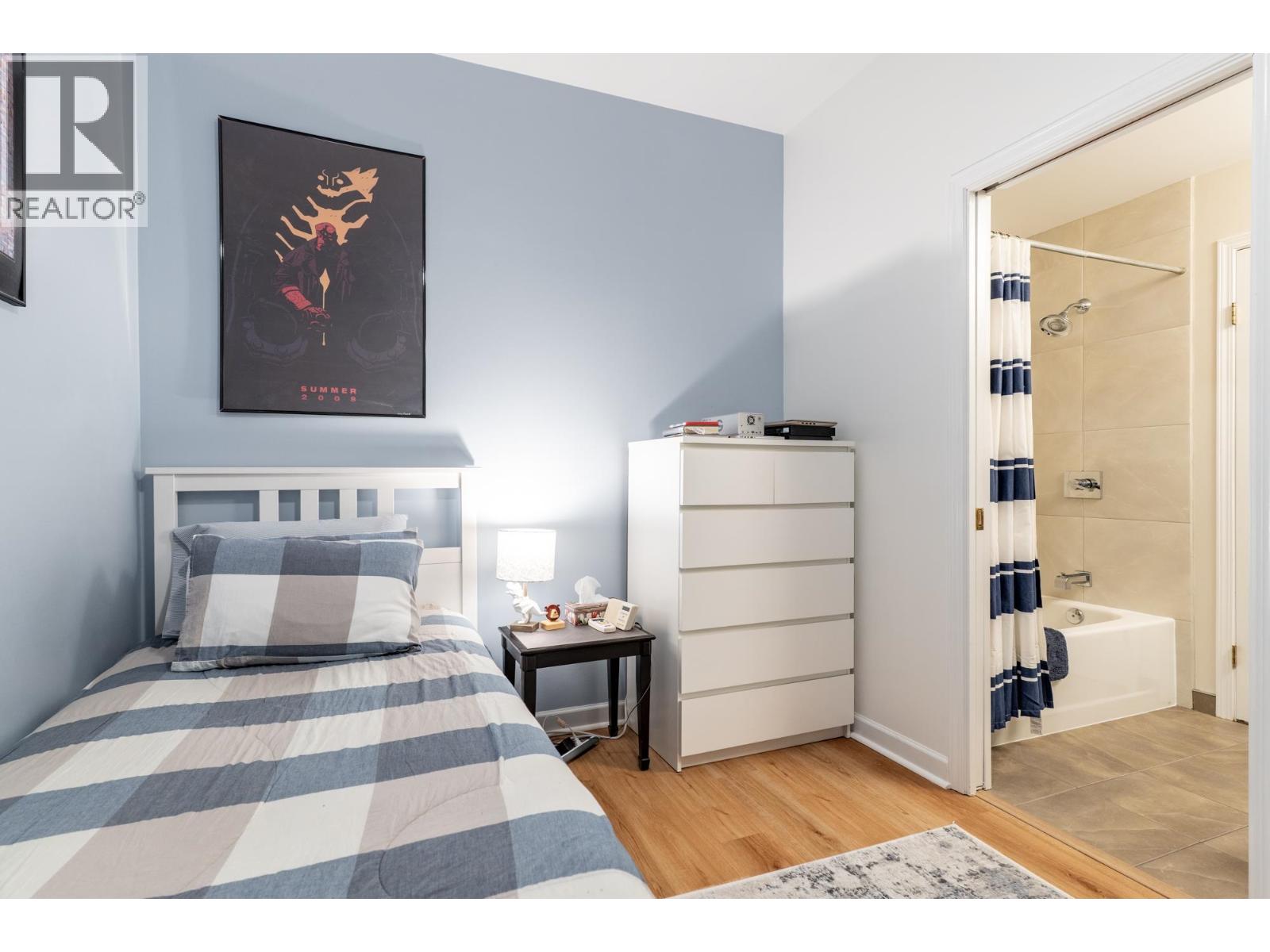 Photo of 323 2109 ROWLAND STREET 23