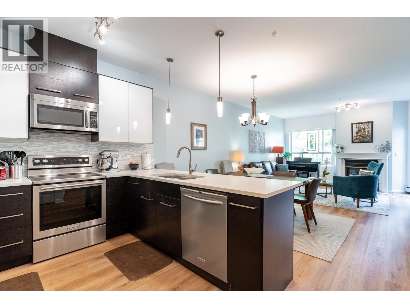 Photo of 323 2109 ROWLAND STREET 7