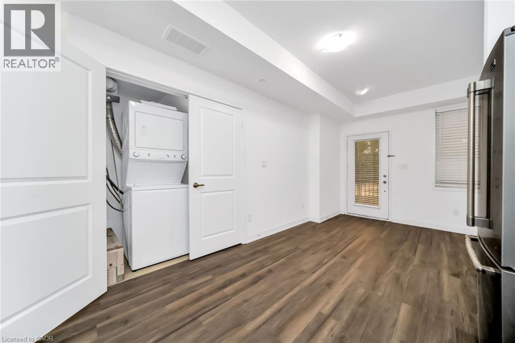 #60 WINSTON PARK Boulevard Unit# 60 - Image 11
