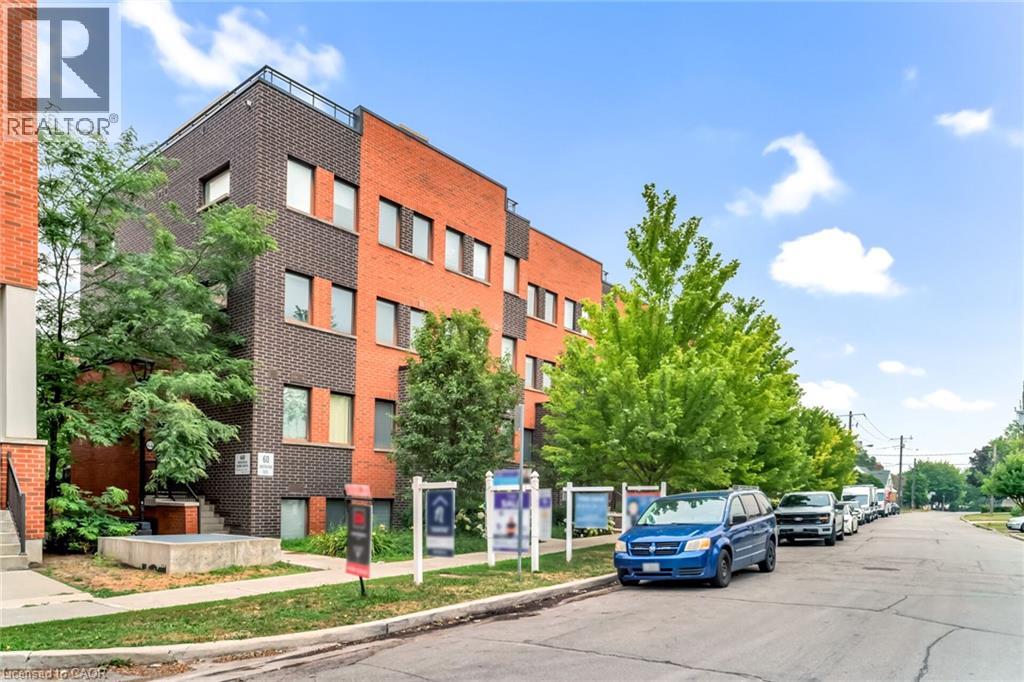 #60 WINSTON PARK Boulevard Unit# 60 - 22