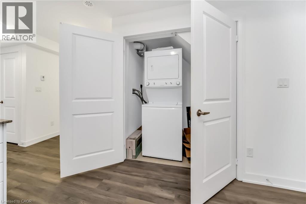 #60 WINSTON PARK Boulevard Unit# 60 - Image 12