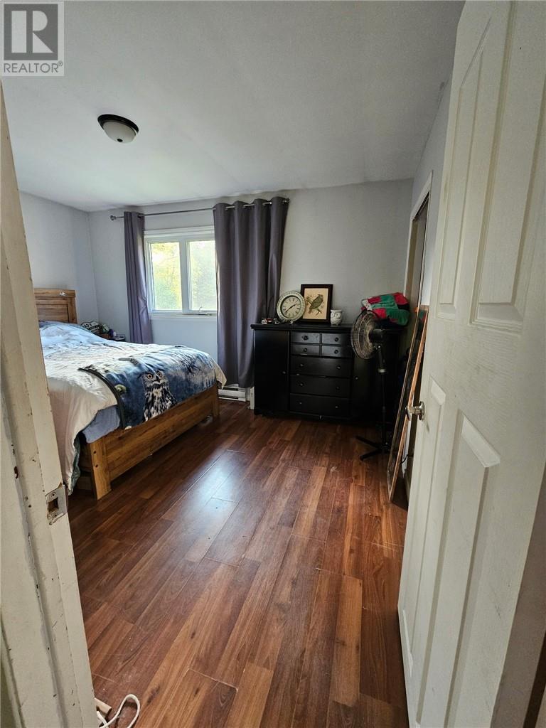2-7 Ontario Drive - 33