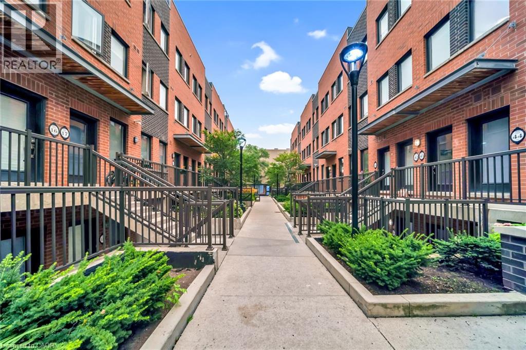 #29 869 WILSON Avenue - Image 4