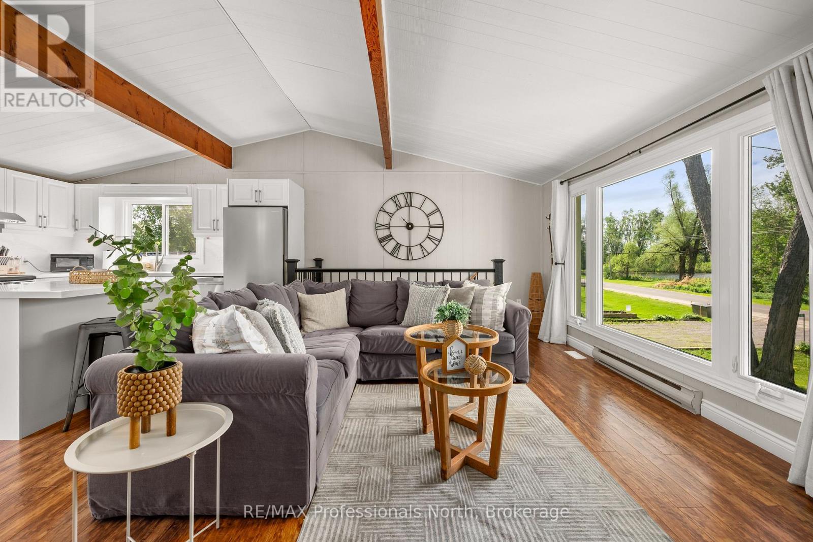 284 MOORINGS DRIVE - Image 12