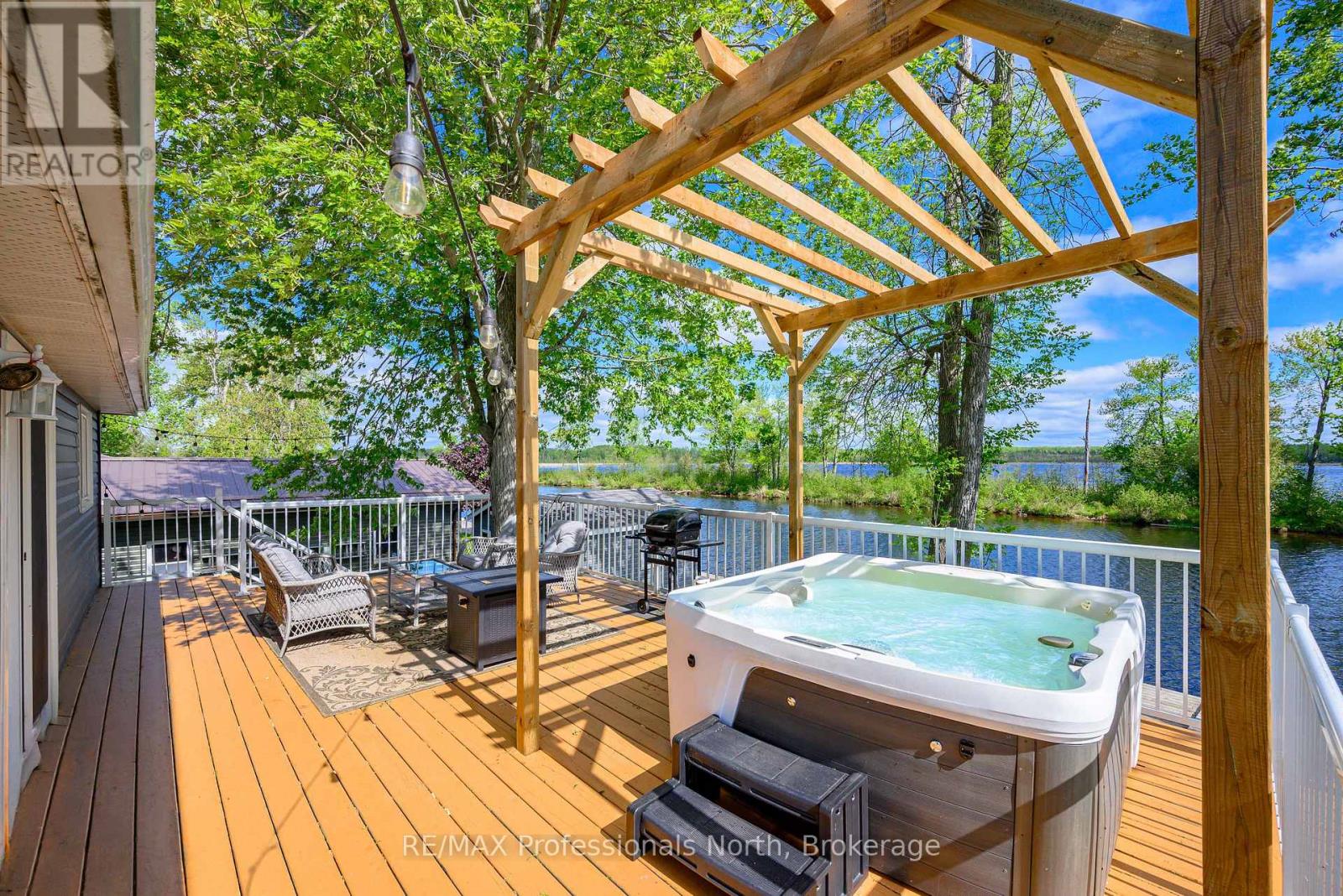 284 MOORINGS DRIVE - Image 40
