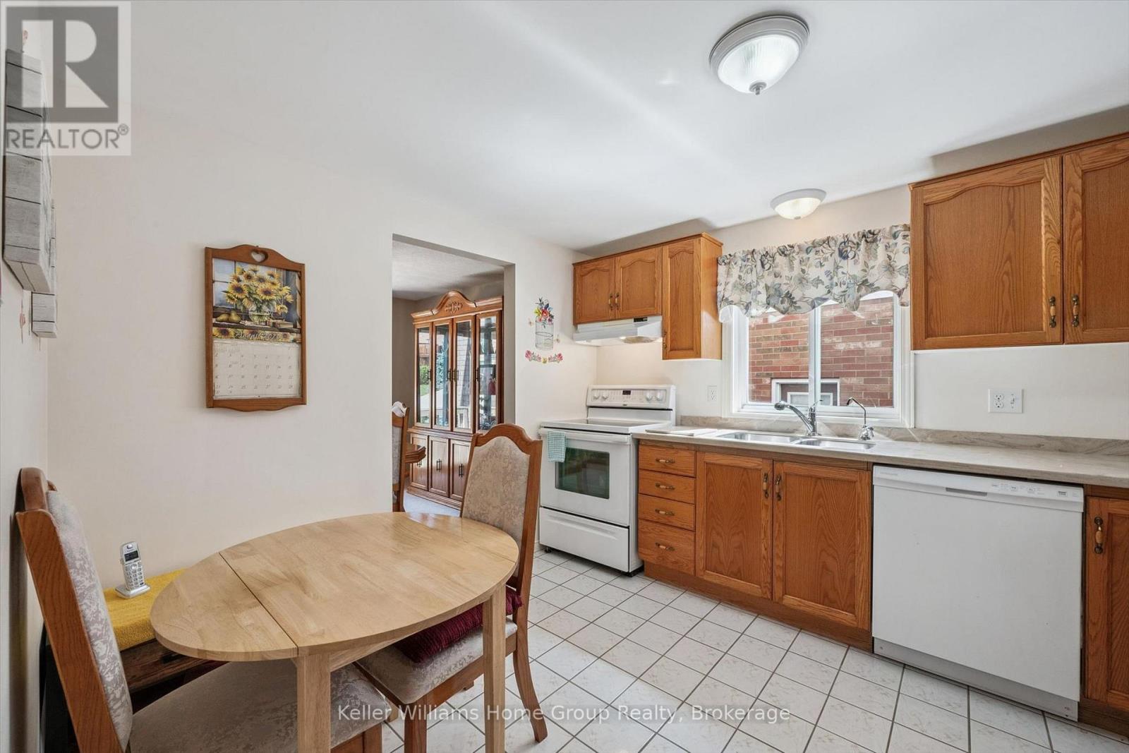 63 BOULDER CRESCENT - Image 16