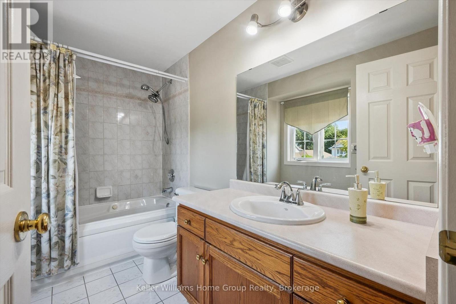63 BOULDER CRESCENT - Image 22