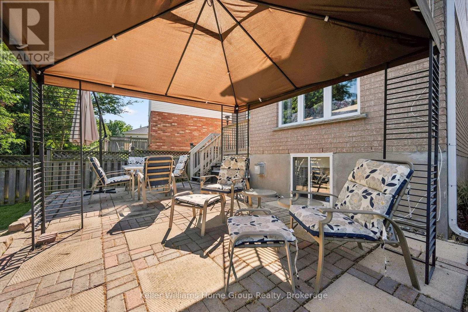 63 BOULDER CRESCENT - Image 34