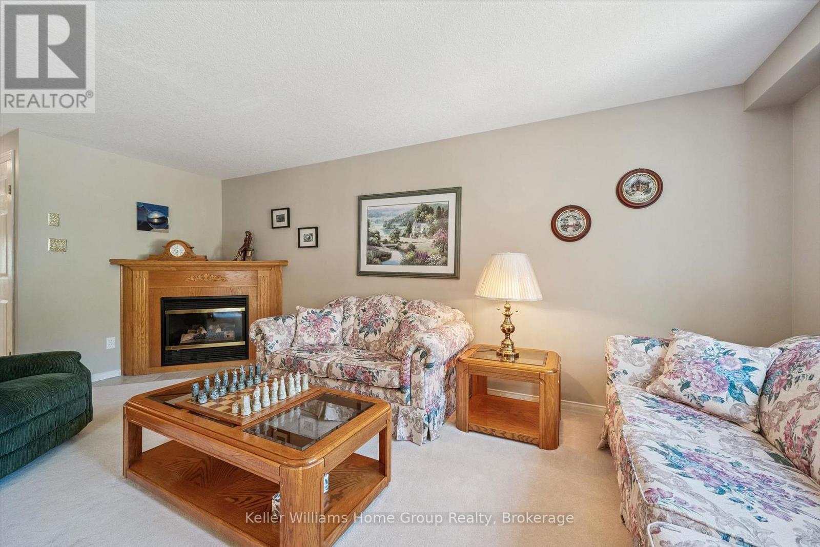 63 BOULDER CRESCENT - Image 9