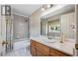 63 Boulder Crescent, Guelph, ON N1G5A2 Photo 22