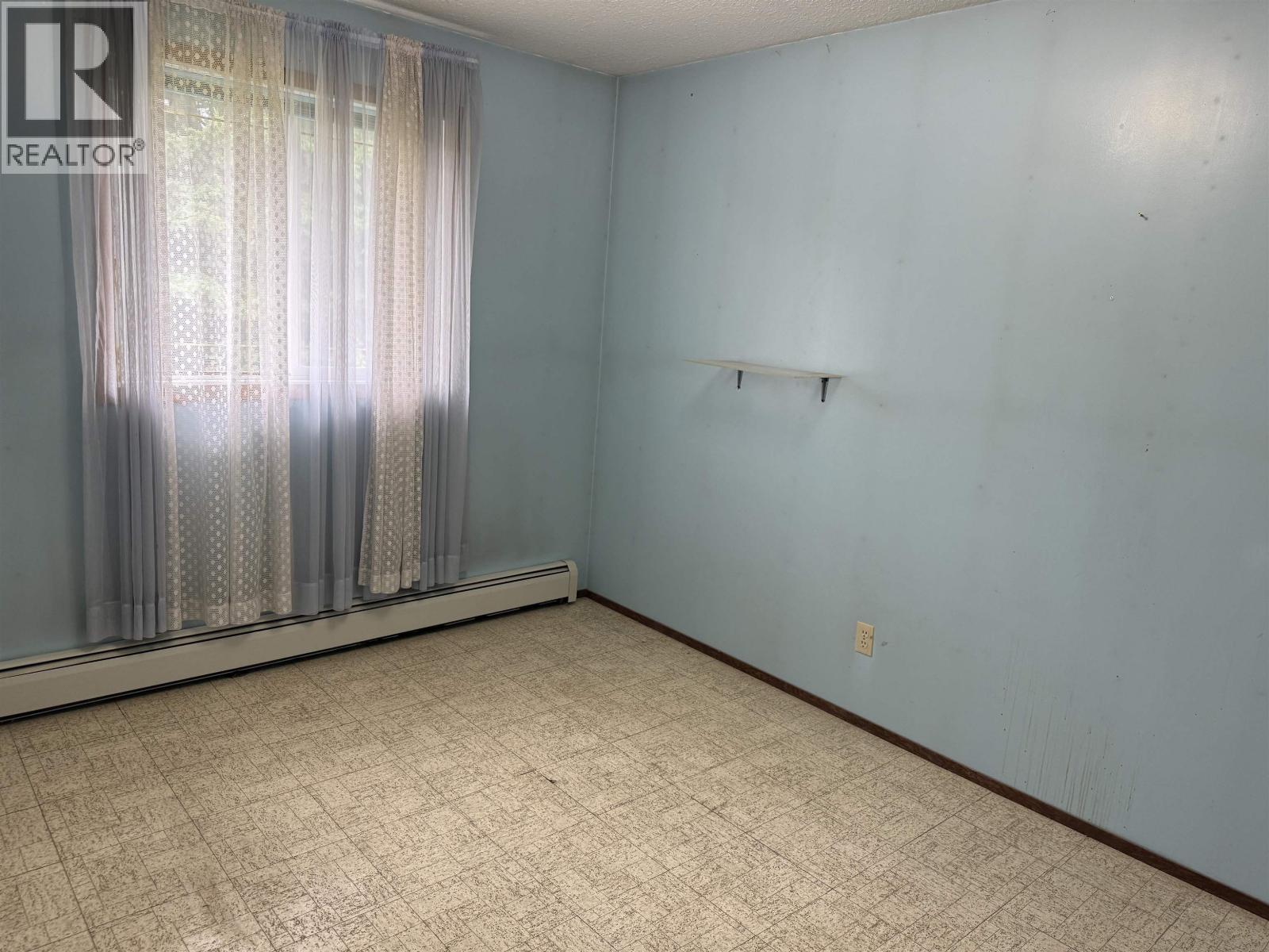 Photo 15 of 24 — 3633 EDEN DRIVE · Prince George, BC