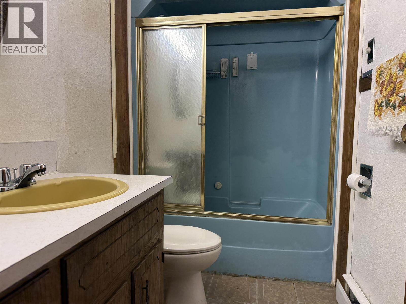 Photo 14 of 24 — 3633 EDEN DRIVE · Prince George, BC