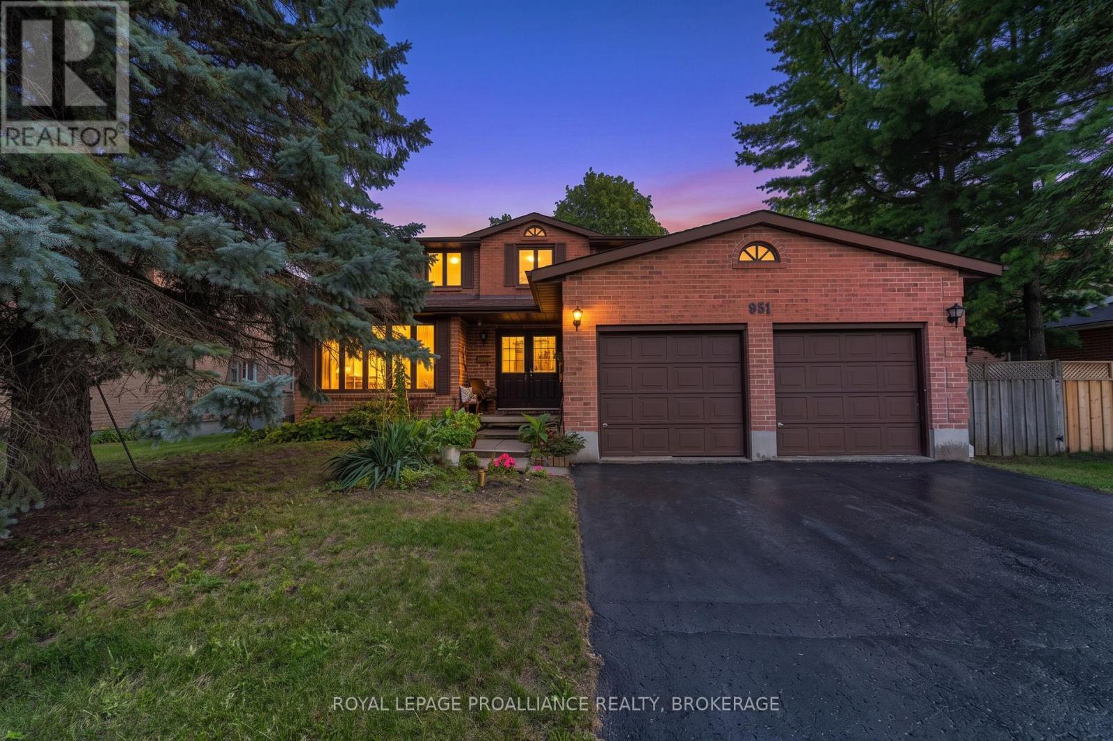 951 NEWCASTLE STREET - 1