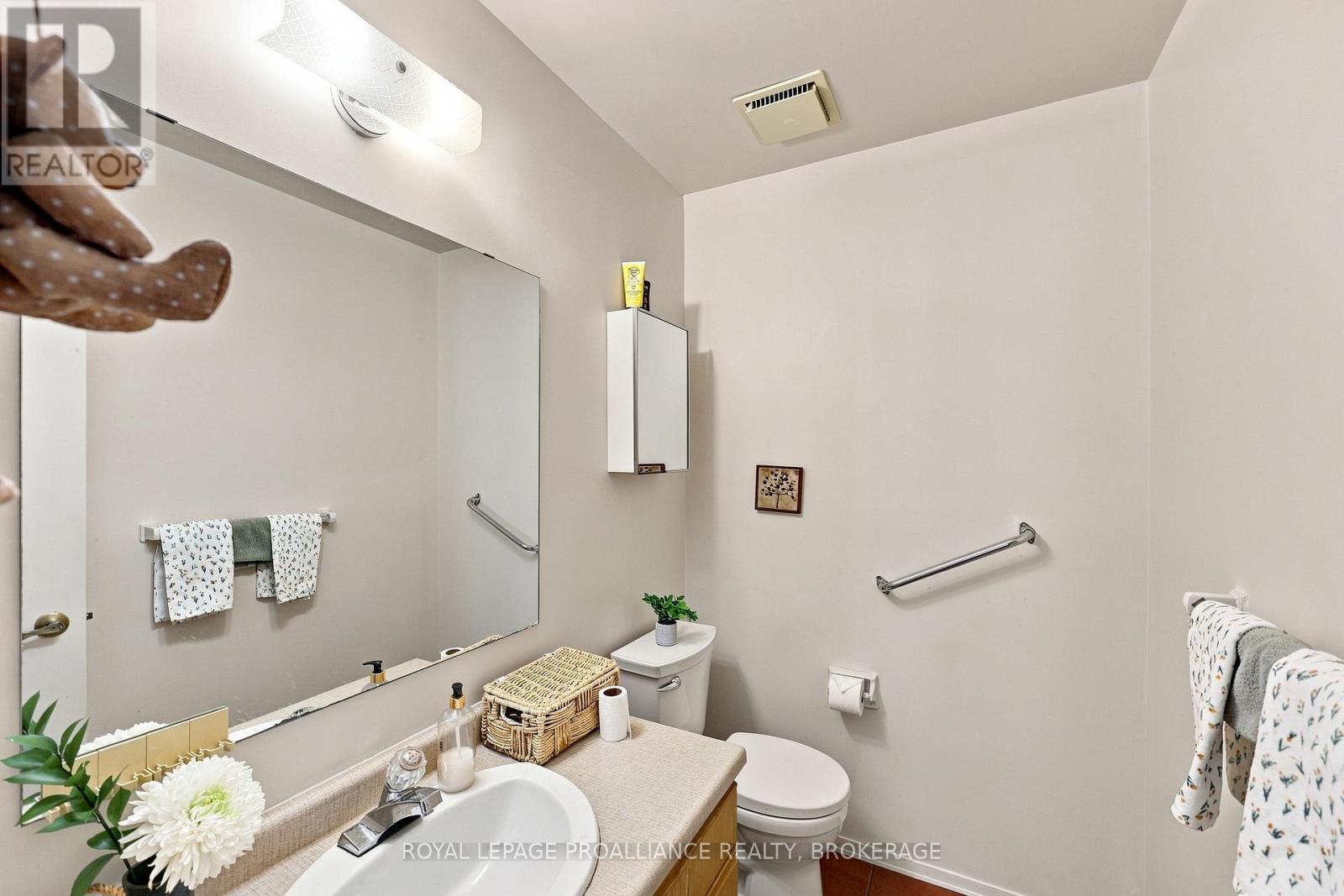 951 NEWCASTLE STREET - Image 16