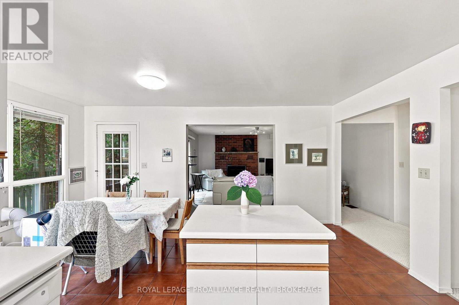 951 NEWCASTLE STREET - Image 22