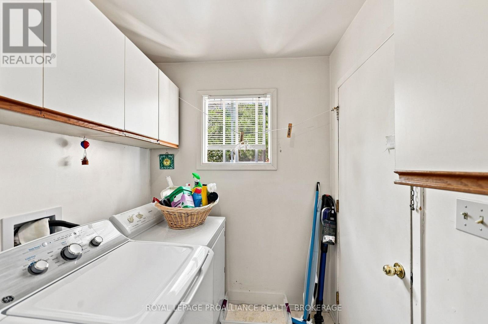 951 NEWCASTLE STREET - Image 29