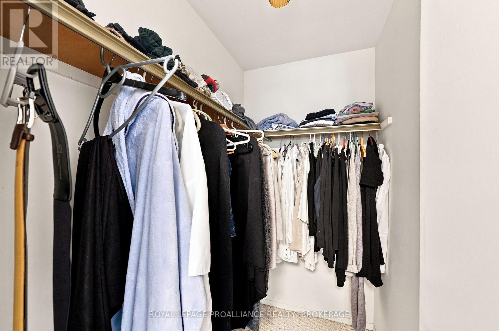 951 NEWCASTLE STREET - Image 38