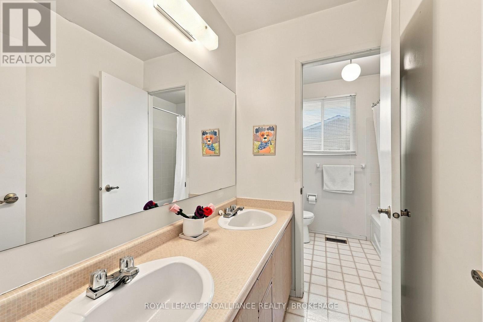 951 NEWCASTLE STREET - Image 43