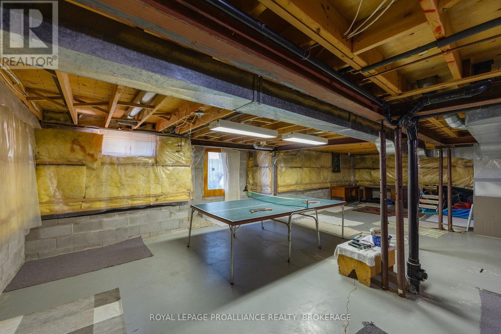 951 NEWCASTLE STREET - Image 48