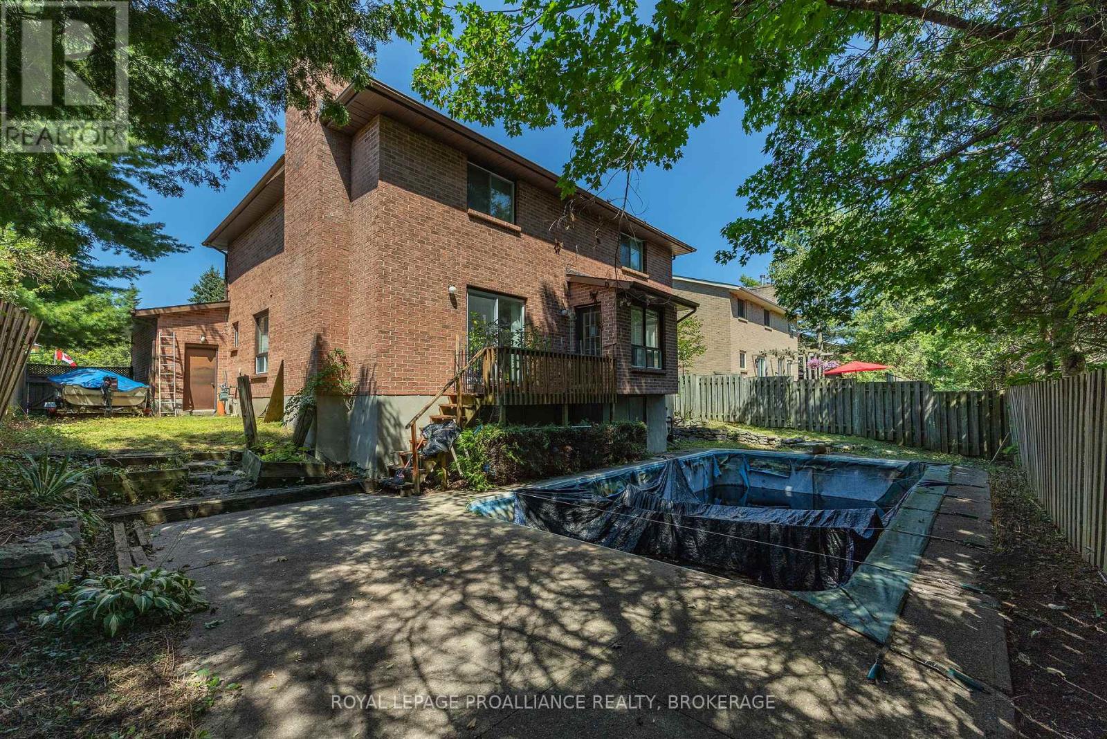 951 NEWCASTLE STREET - Image 6