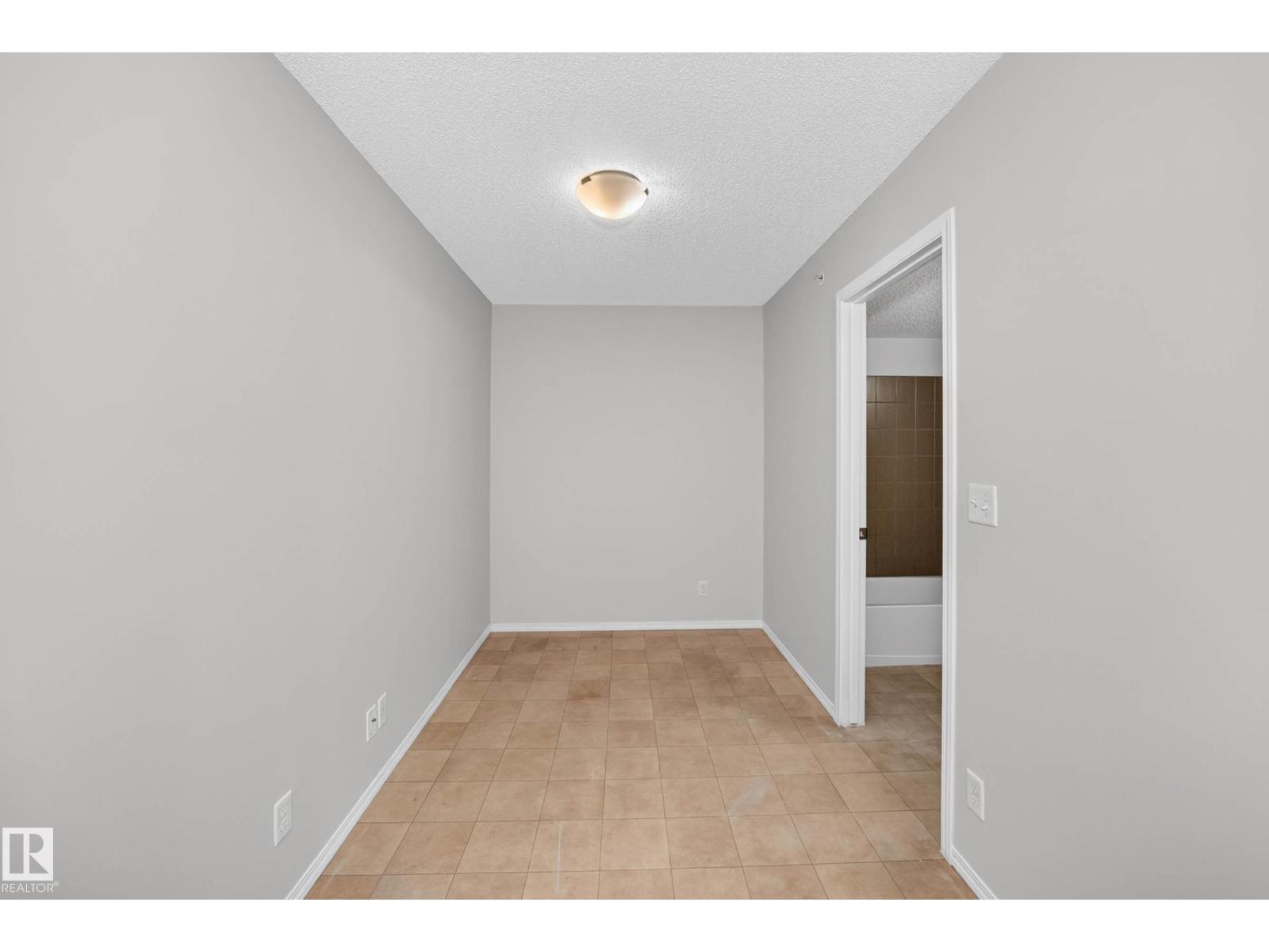 #404 12025 22 AV SW - Image 29