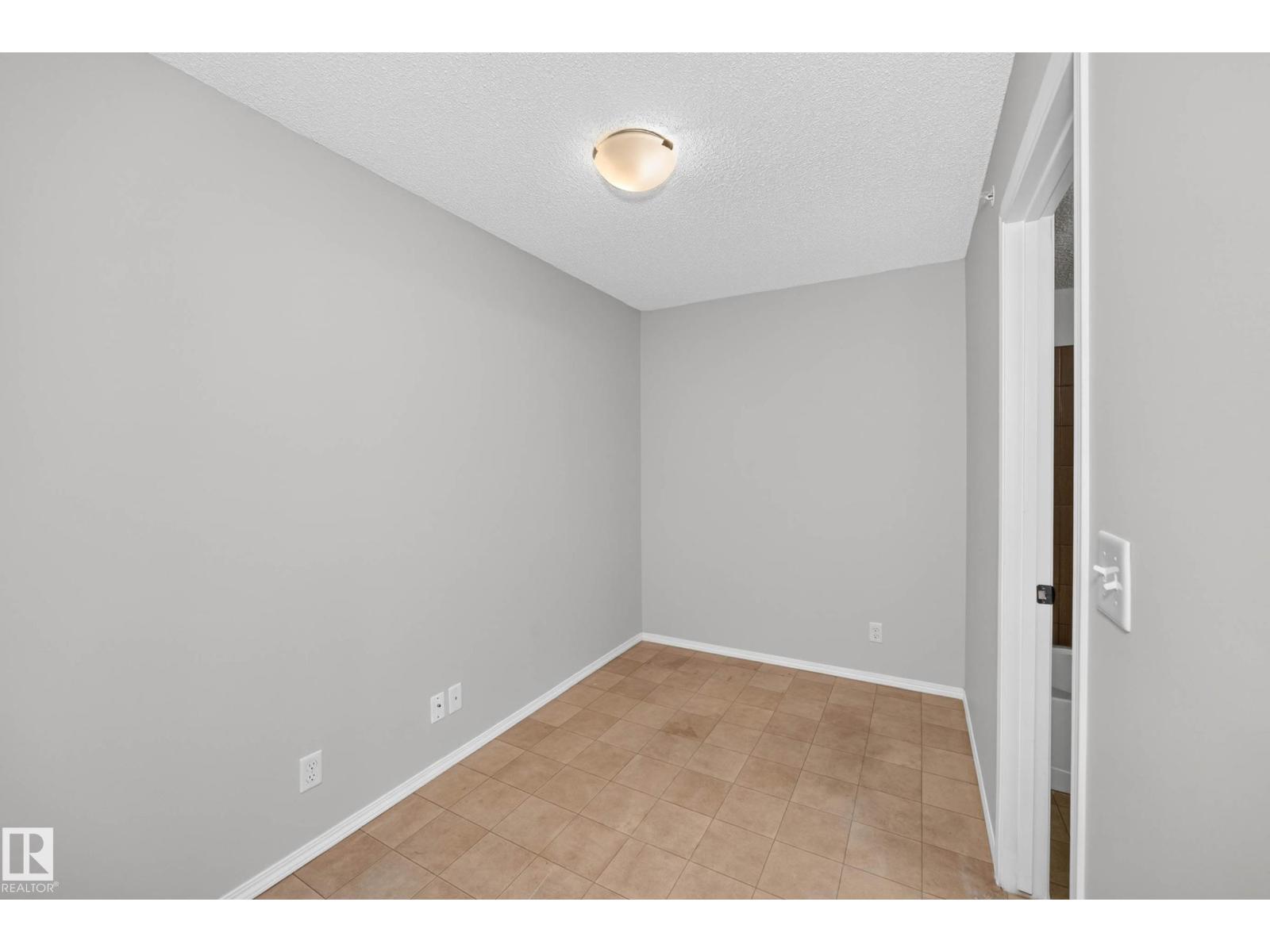 #404 12025 22 AV SW - Image 28