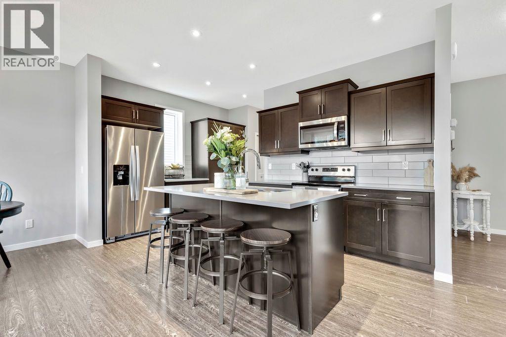 1714 Montgomery Gate SE, High River — photo 3