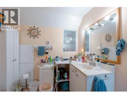 419 Edward Street, Revelstoke, BC V0E2S0 Photo 14