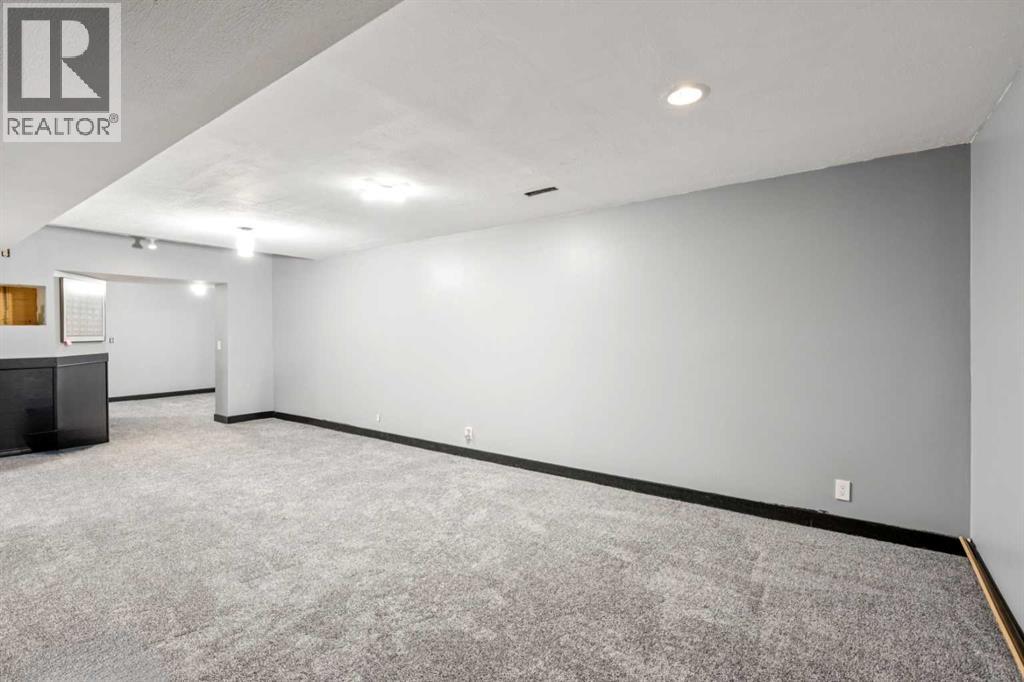 4819 Rundlewood Drive Northeast - Photo 22