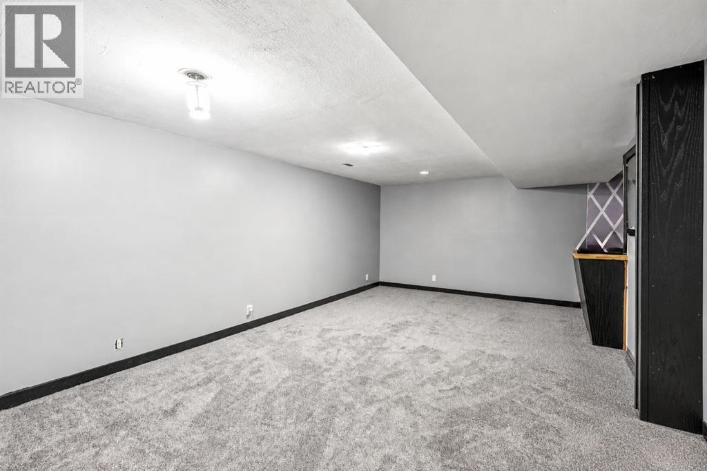 4819 Rundlewood Drive Northeast - Photo 18