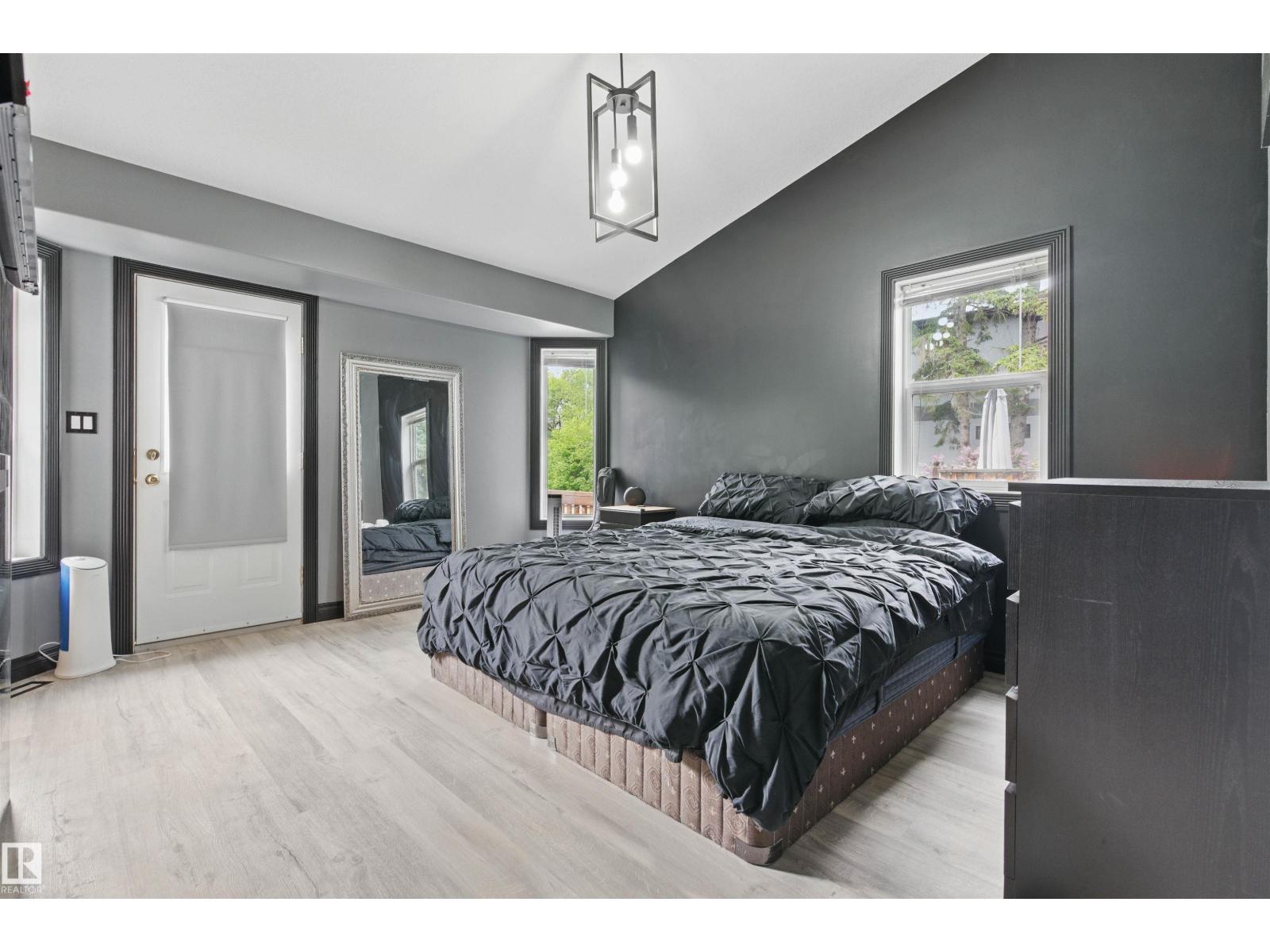 9716 160 Street NW - Photo 8