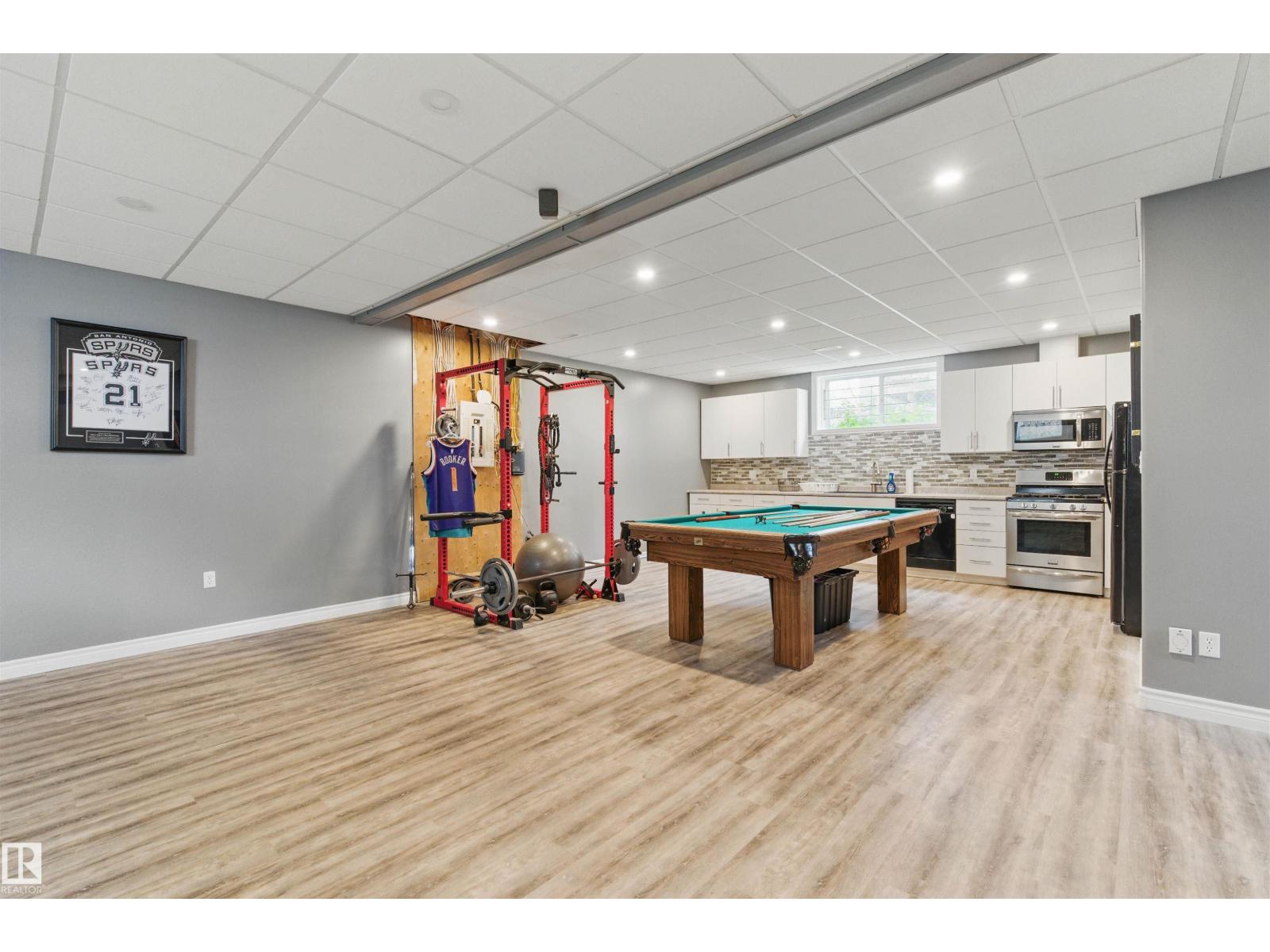 9716 160 ST NW - 15