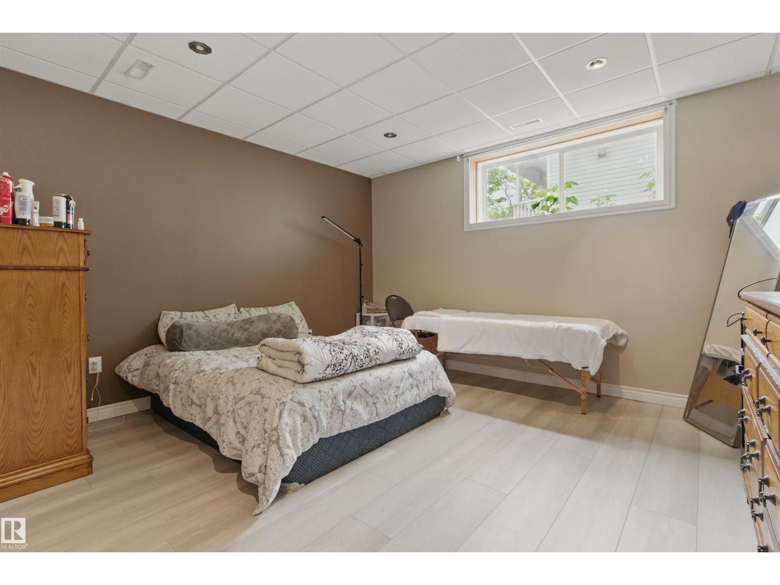 9716 160 Street NW - Photo 19