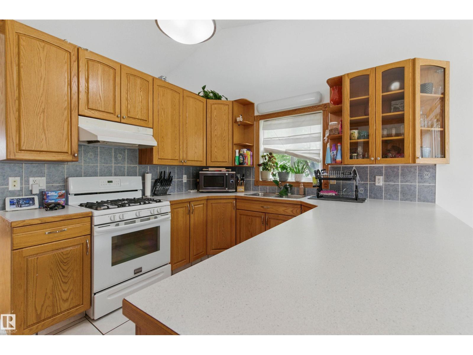 9716 160 ST NW, Glenwood (Edmonton), Edmonton photo 3