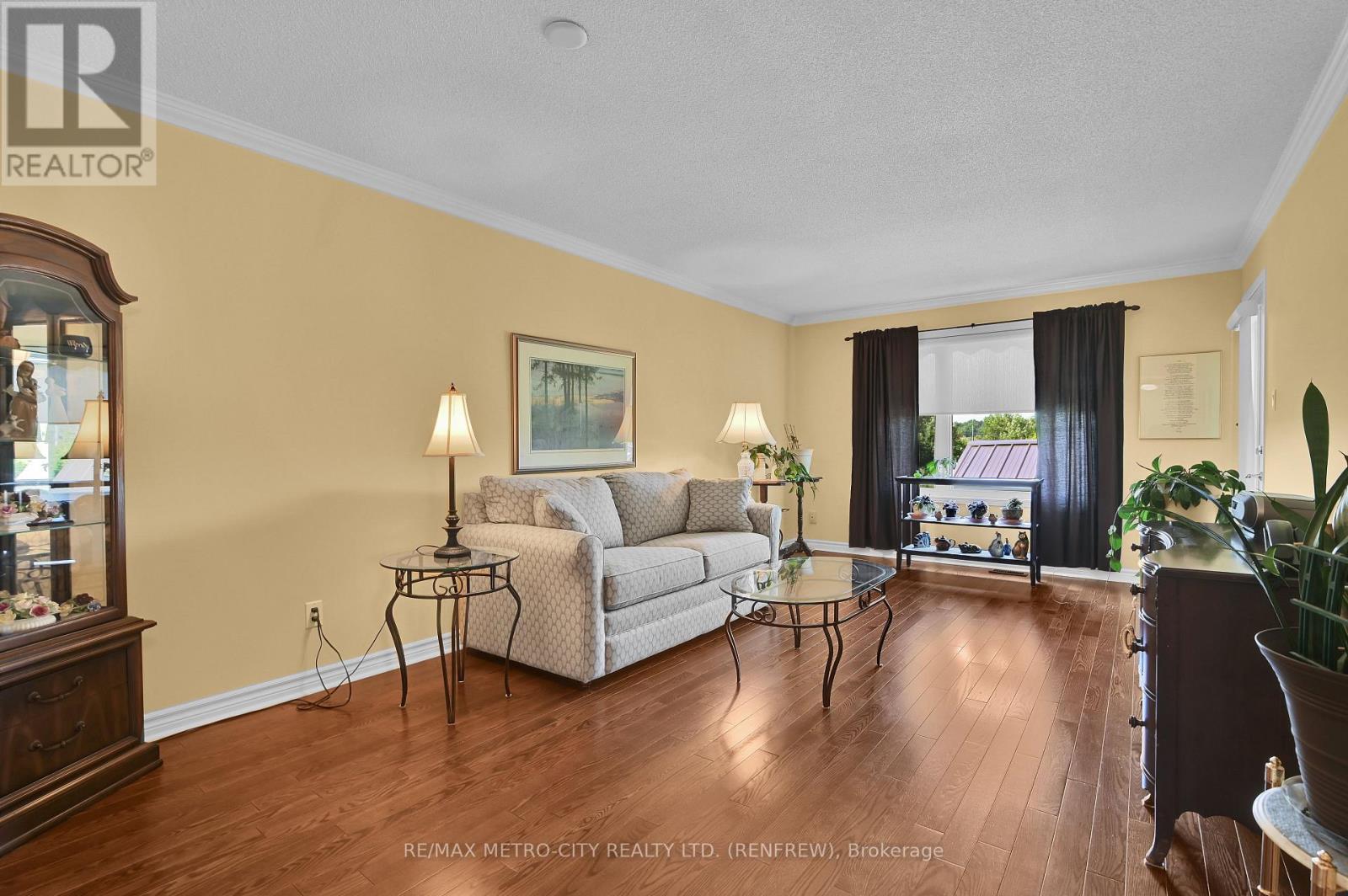 854 EIGHTH STREET - Image 17