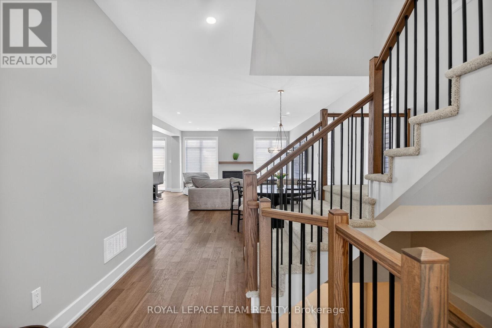 5 Bed, 4 Bath House for Sale in Ottawa – 988 BECKTON HEIGHTS, Ottawa – MLS# X13645952 - Image 31