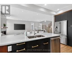 Family room - 988 Beckton Heights, Ottawa, ON K2S2X6 Photo 6