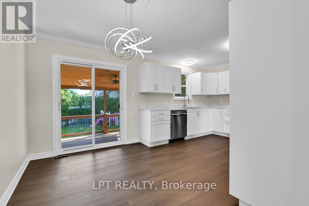 209 BRIDGE STREET N - Image 11