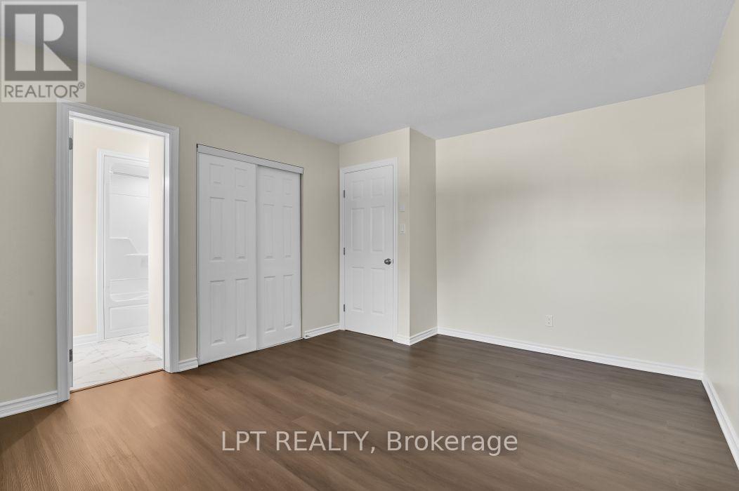209 BRIDGE STREET N - Image 13