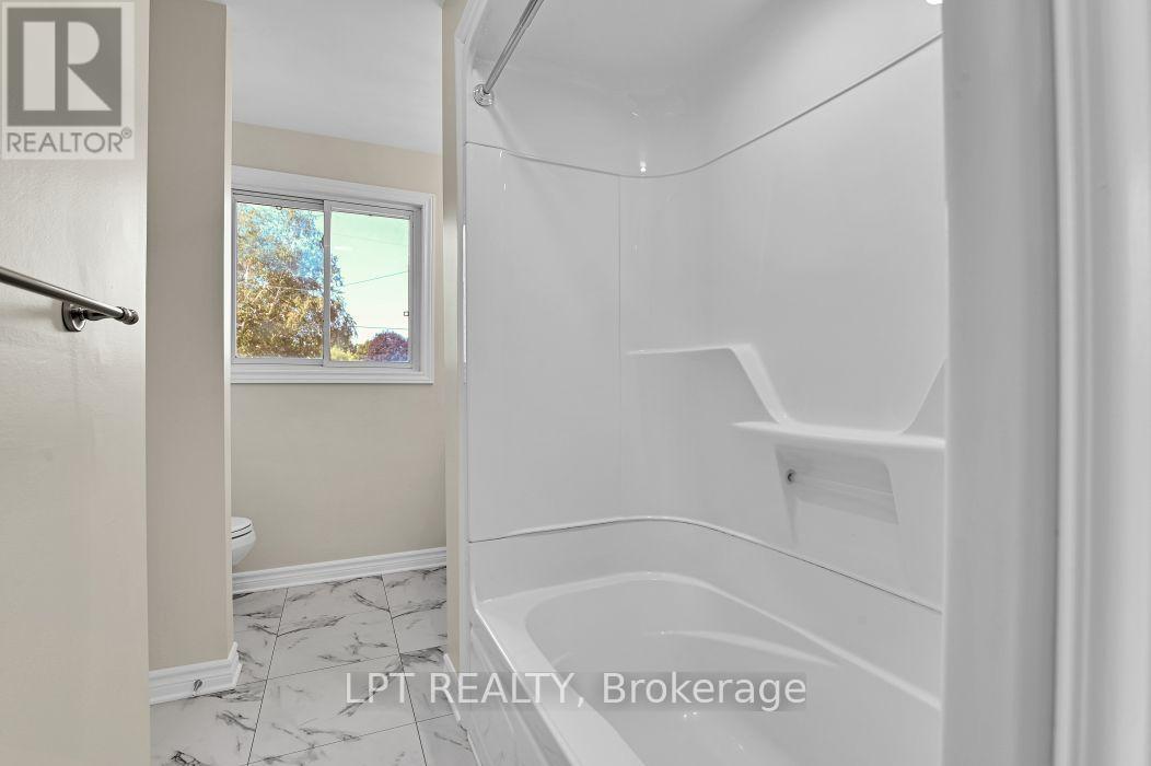 209 BRIDGE STREET N - Image 15