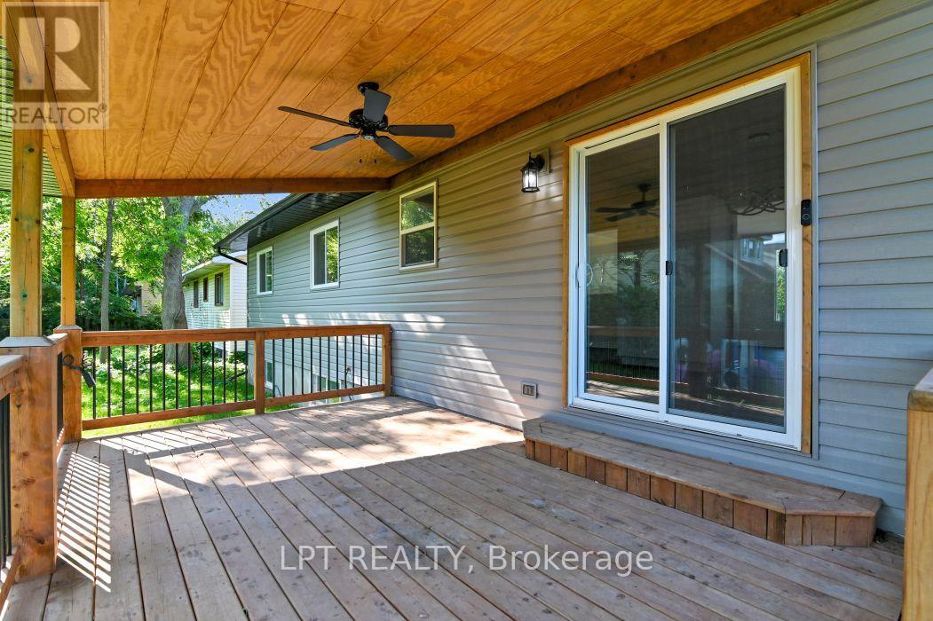 209 BRIDGE STREET N - Image 29