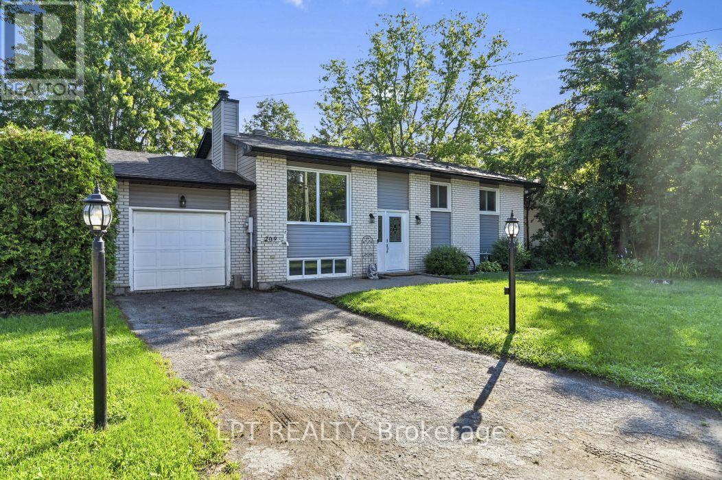 209 BRIDGE STREET N - Image 3